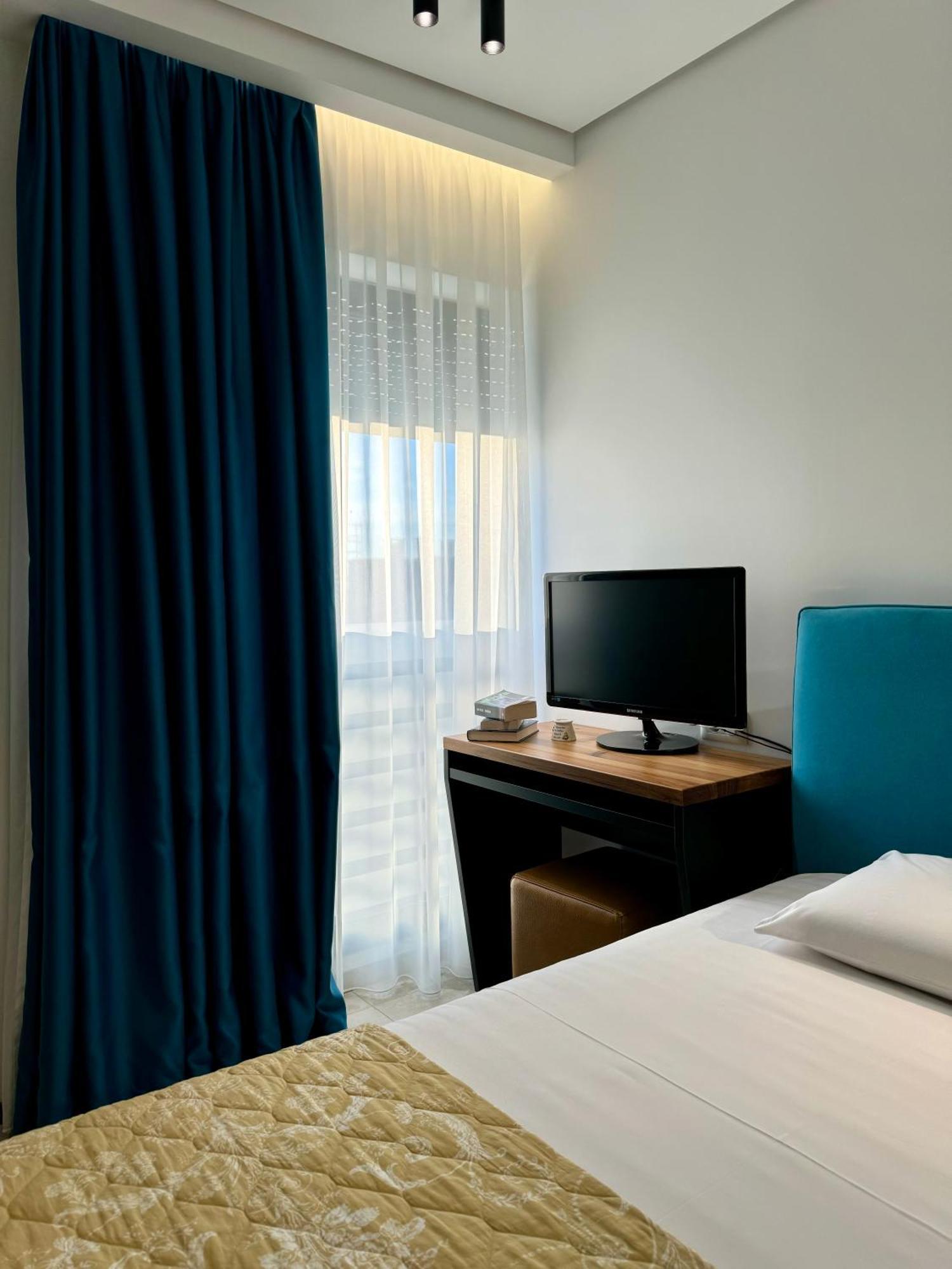 "Superattico" - Central Tirana Gorgeous Penthouse, Free Parking Εξωτερικό φωτογραφία