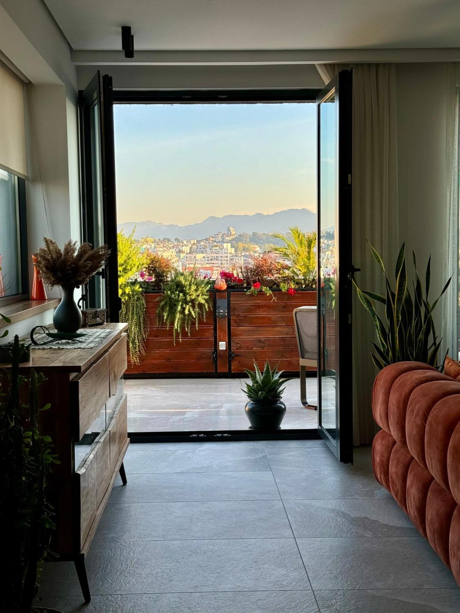"Superattico" - Central Tirana Gorgeous Penthouse, Free Parking Εξωτερικό φωτογραφία